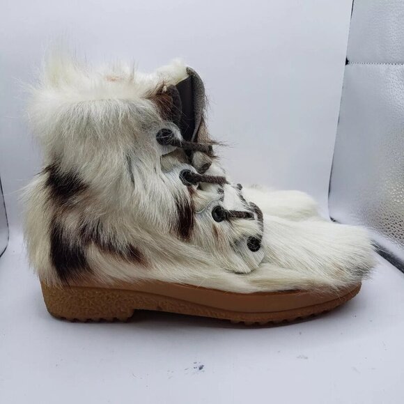 Vintage Womens Mocatem Goat Hair Yeti Size 8 Boots Apres ski Made in France - Picture 1 of 12